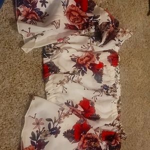 Flounce sleeve crop top